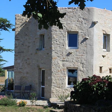 La Tour Du Bois Dormant Bed & Breakfast Plozevet Exterior photo