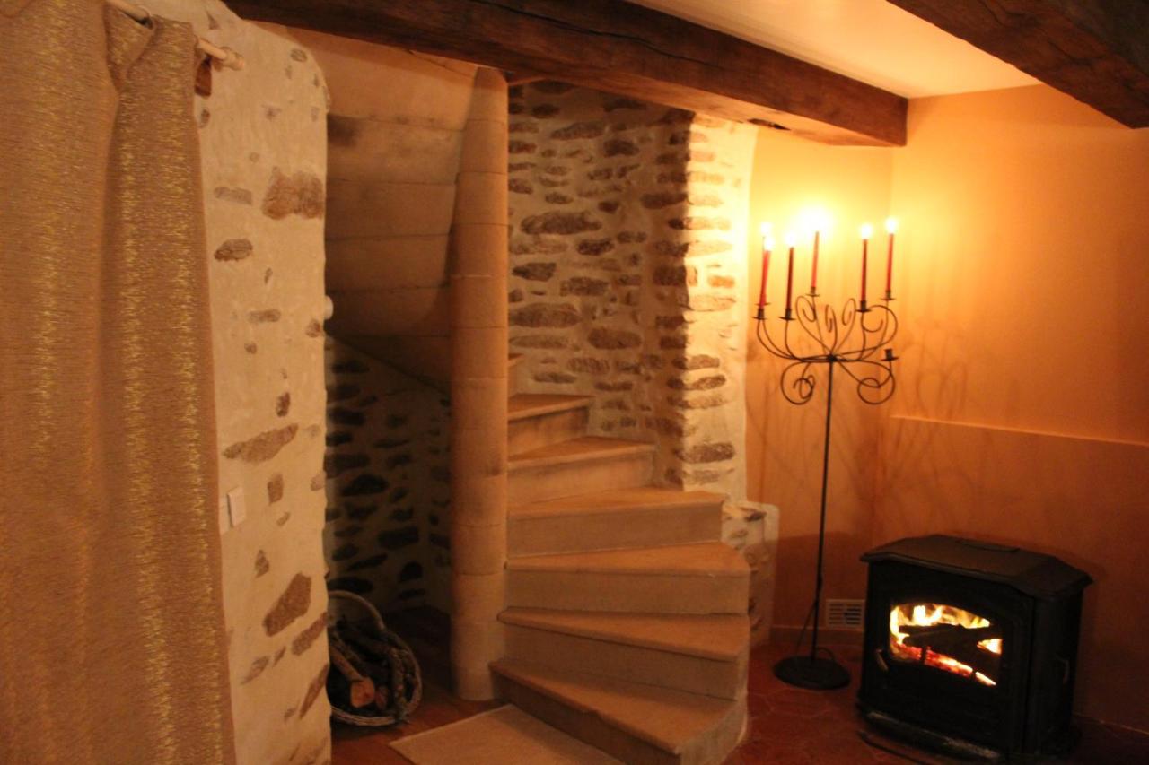 La Tour Du Bois Dormant Bed & Breakfast Plozevet Exterior photo